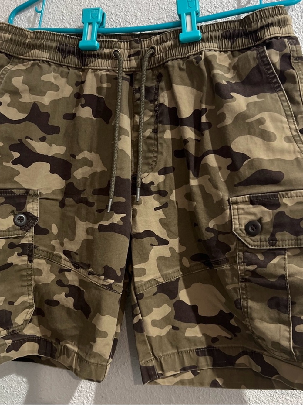 Sun + Stone Men's Camo Cargo Shorts in Olive and Dark Brown